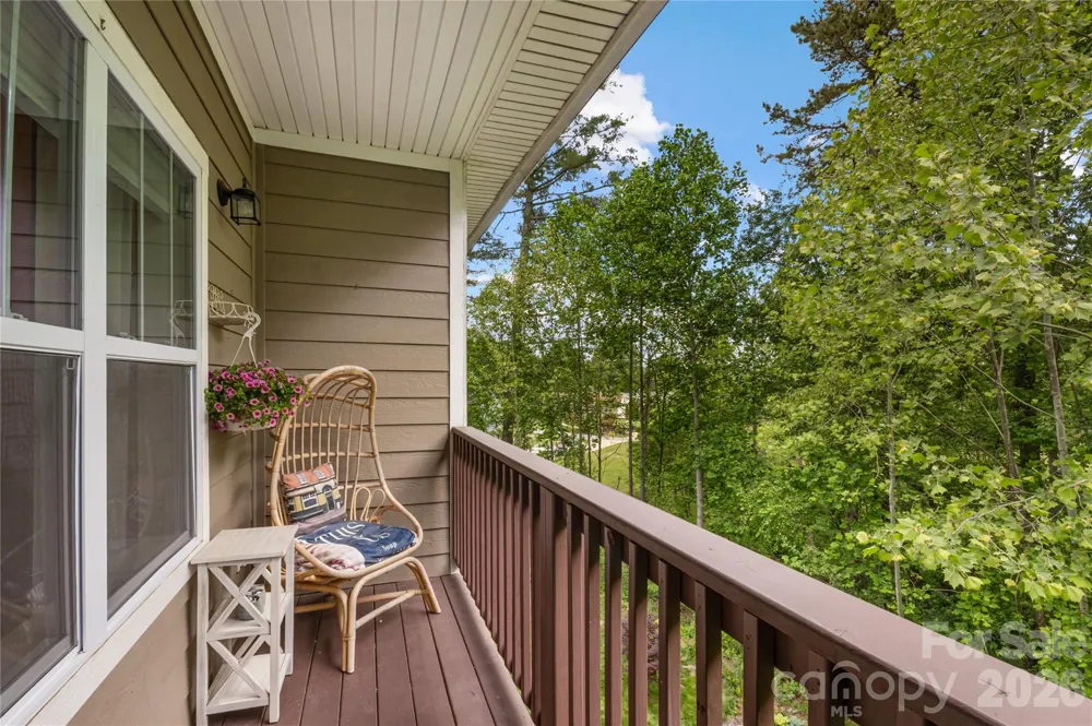 124 Foxden Drive #303 Fletcher, NC 28732