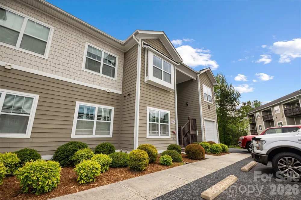 124 Foxden Drive #303 Fletcher, NC 28732