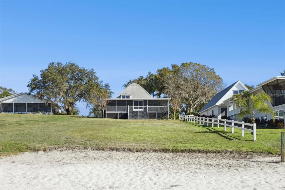 1280 CROOKED LAKE DRIVE Babson Park, FL 33827