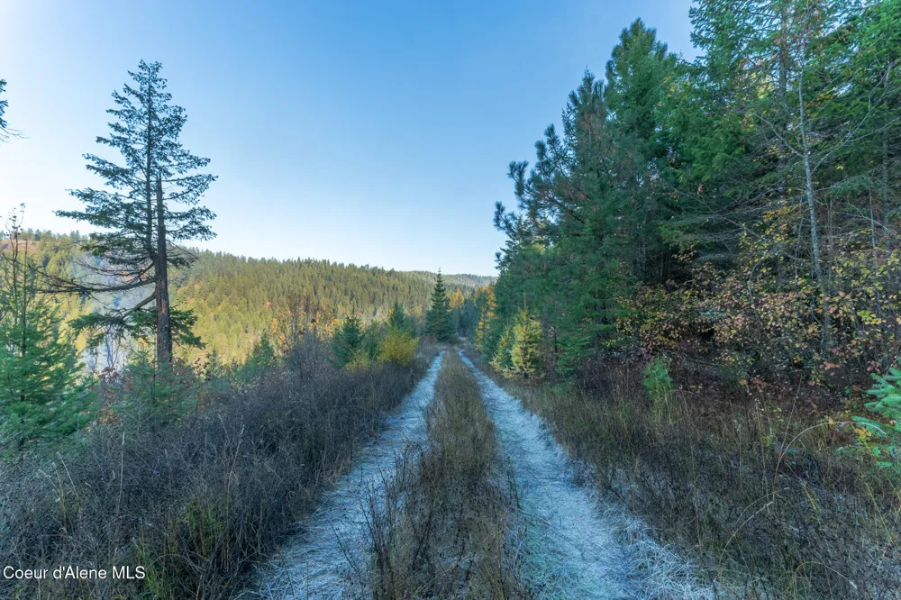 NKA 39-Ac Half Round Bay Road Harrison, ID 83833