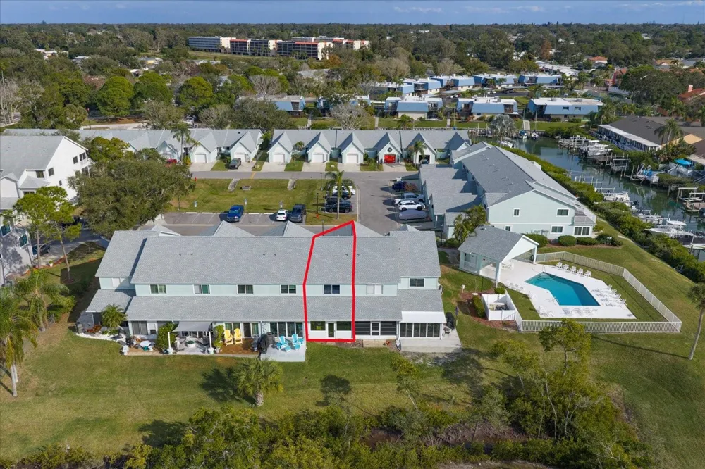 9434 TARA CAY COURT #25 Seminole, FL 33776
