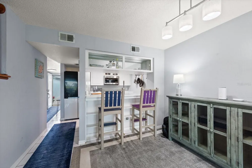 9434 TARA CAY COURT #25 Seminole, FL 33776