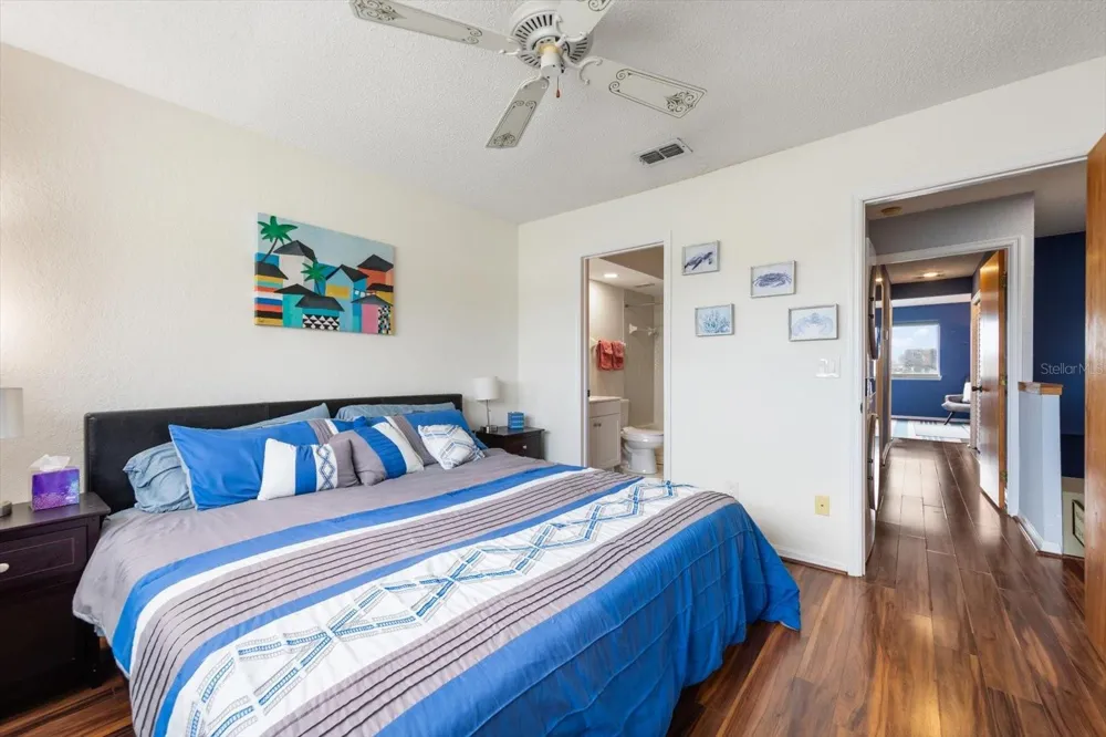 9434 TARA CAY COURT #25 Seminole, FL 33776