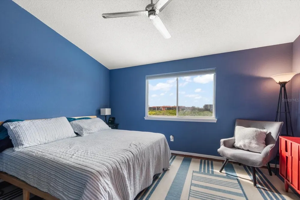 9434 TARA CAY COURT #25 Seminole, FL 33776