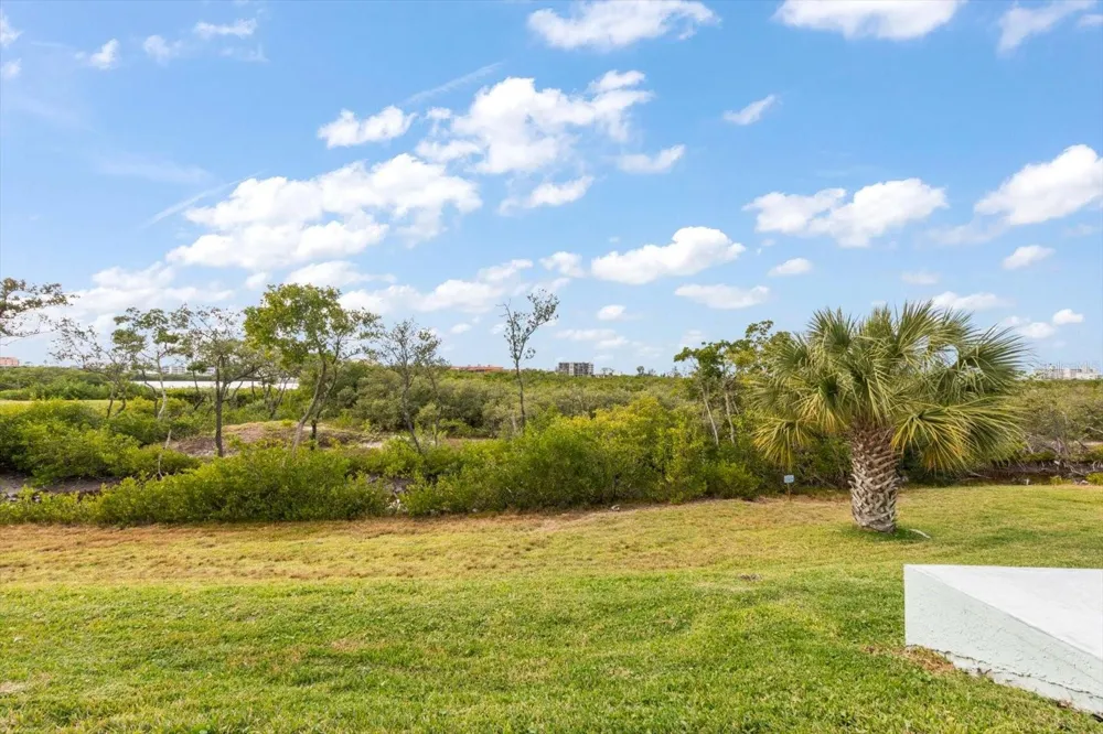 9434 TARA CAY COURT #25 Seminole, FL 33776