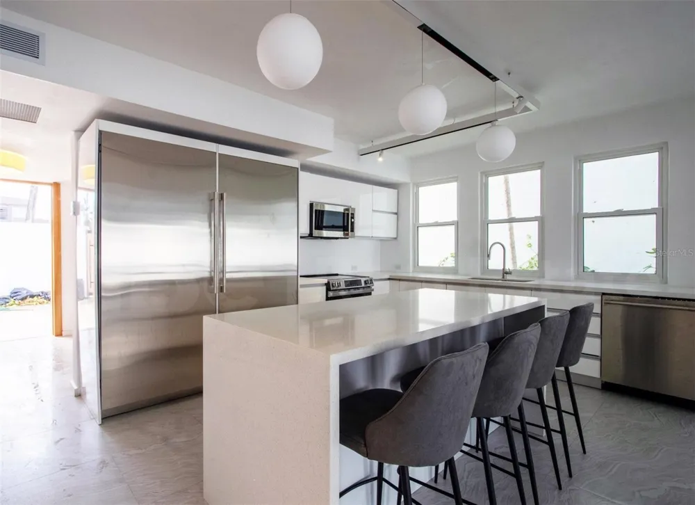 2071 CACIQUE STREET San Juan, PR 00911