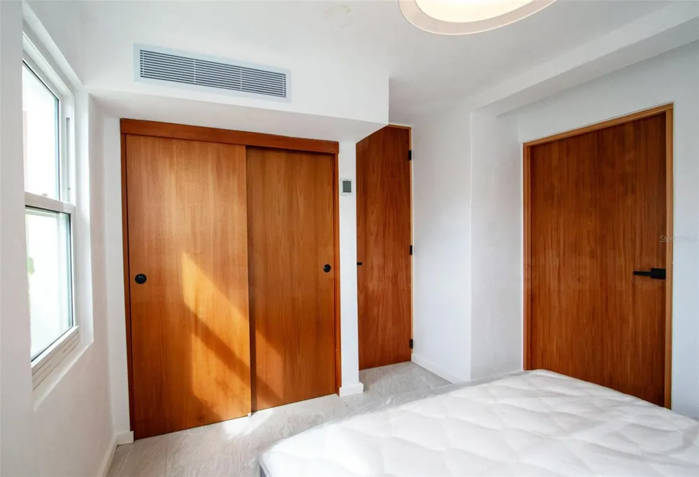 2071 CACIQUE STREET San Juan, PR 00911