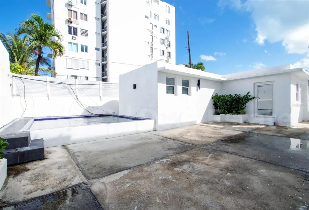 2071 CACIQUE STREET San Juan, PR 00911