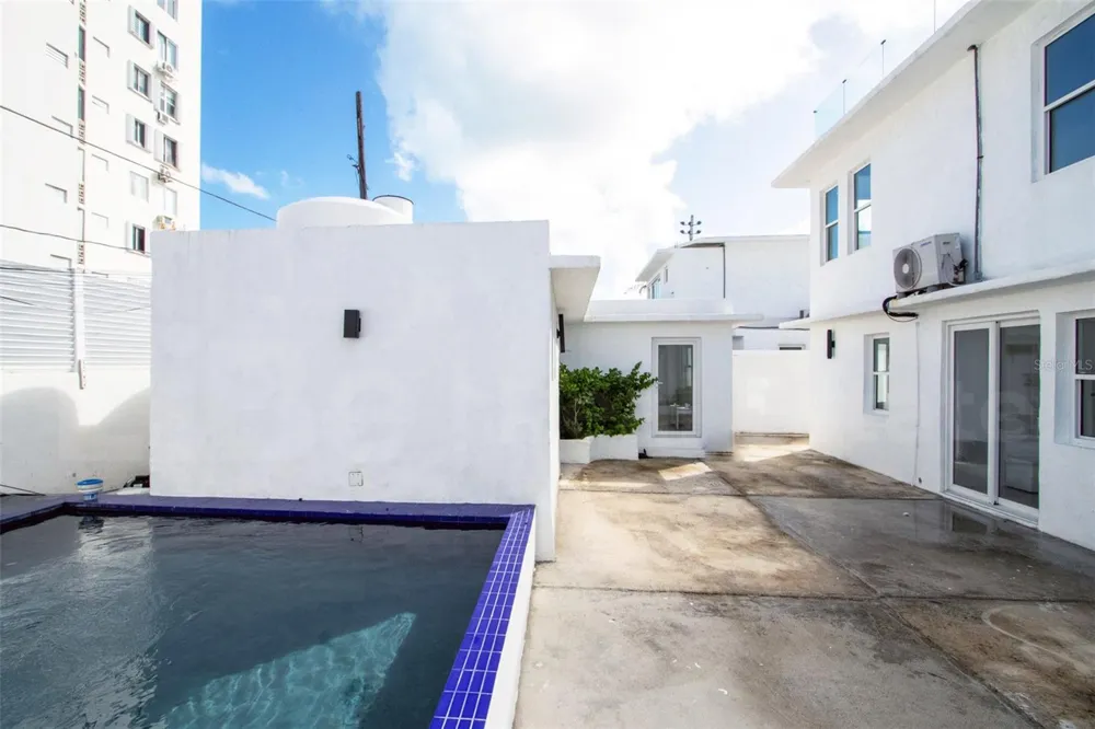 2071 CACIQUE STREET San Juan, PR 00911