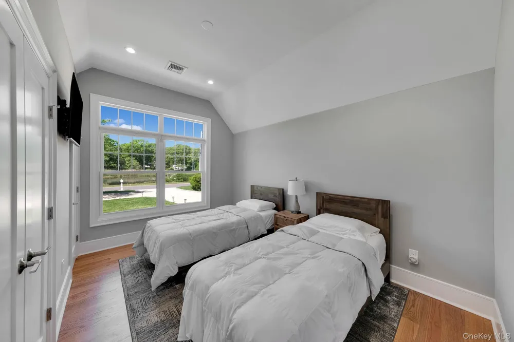 5415 Skunk Lane Cutchogue, NY 11935