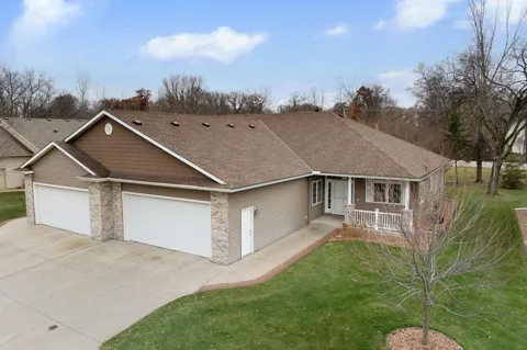 1985 Raspberry Ridge Place NE