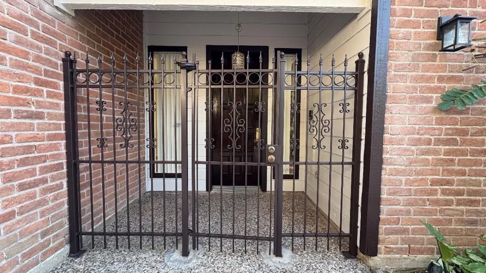 11423 Wickersham Lane