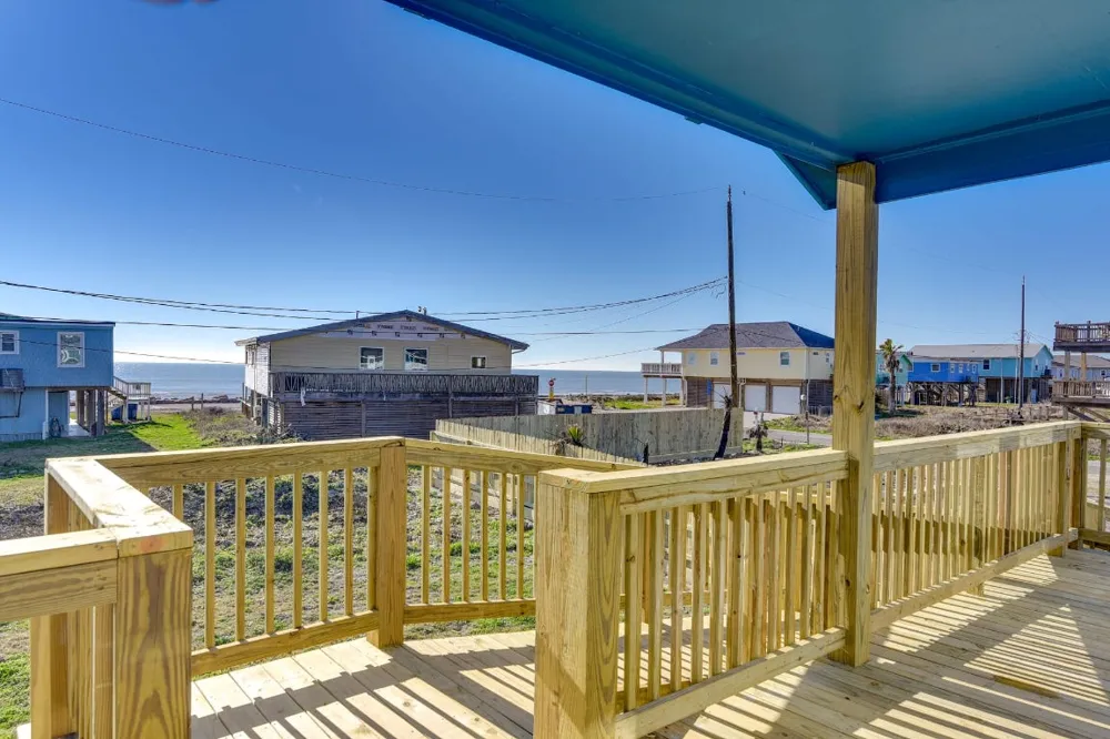 415 Seashell Drive Surfside Beach, TX 77541