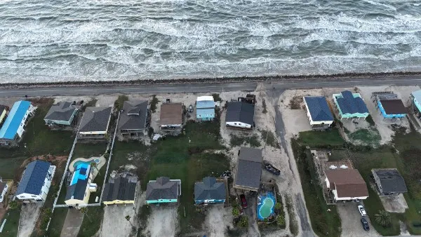 415 Seashell Drive Surfside Beach, TX 77541