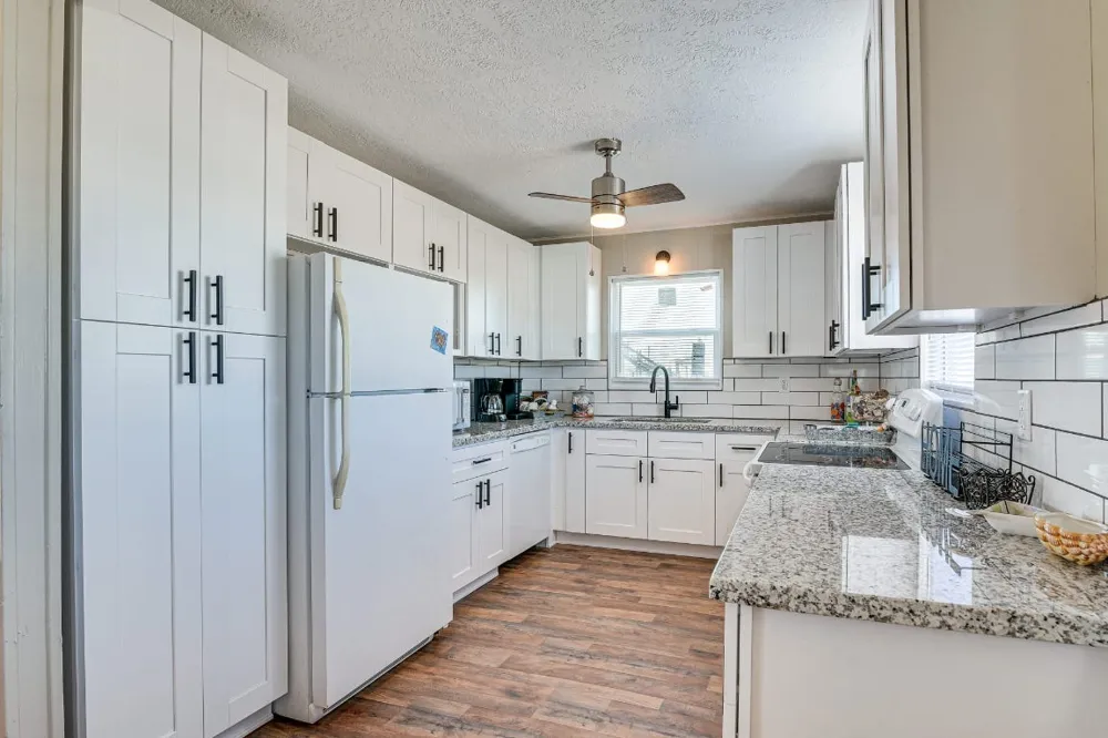 415 Seashell Drive Surfside Beach, TX 77541
