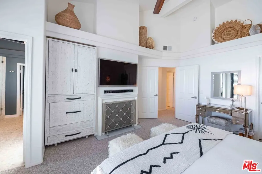 6465 Zuma View Place #161 Malibu, CA 90265