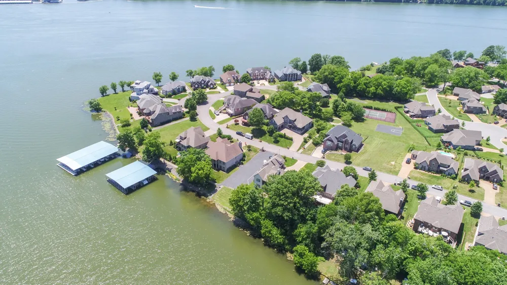 131 Lake Harbor Dr Hendersonville, TN 37075