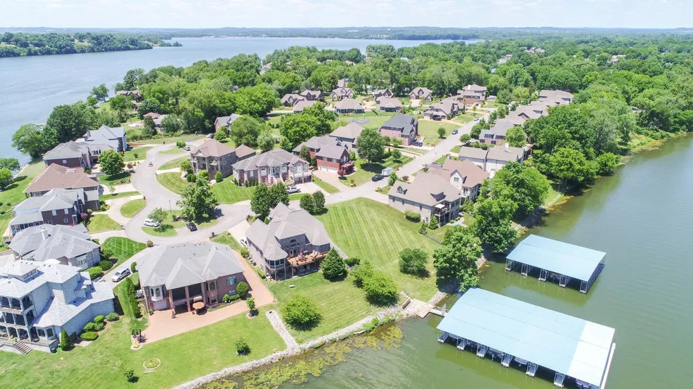 131 Lake Harbor Dr Hendersonville, TN 37075