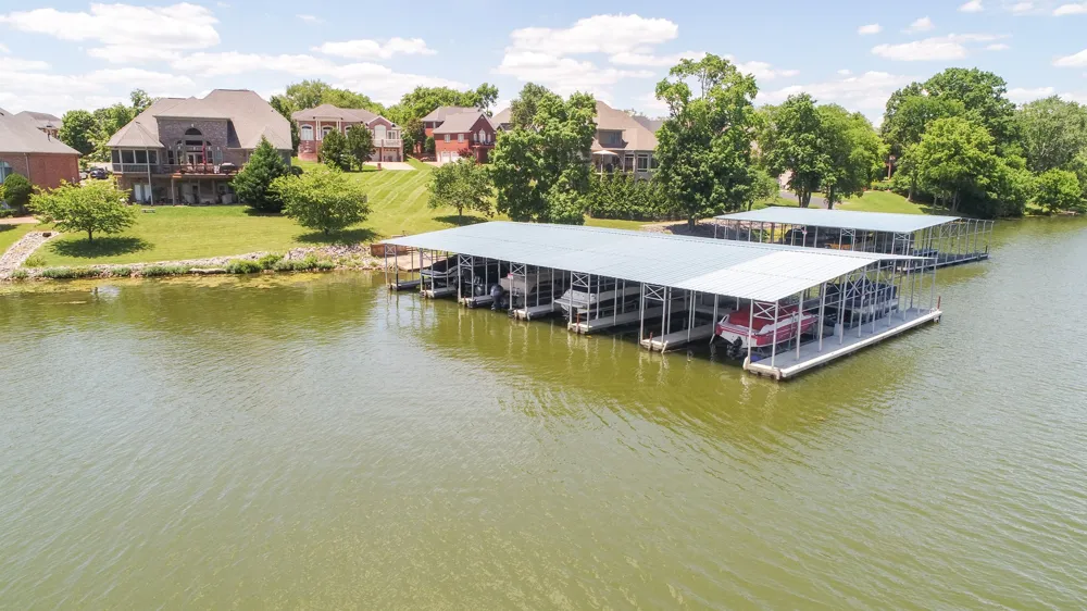 131 Lake Harbor Dr Hendersonville, TN 37075