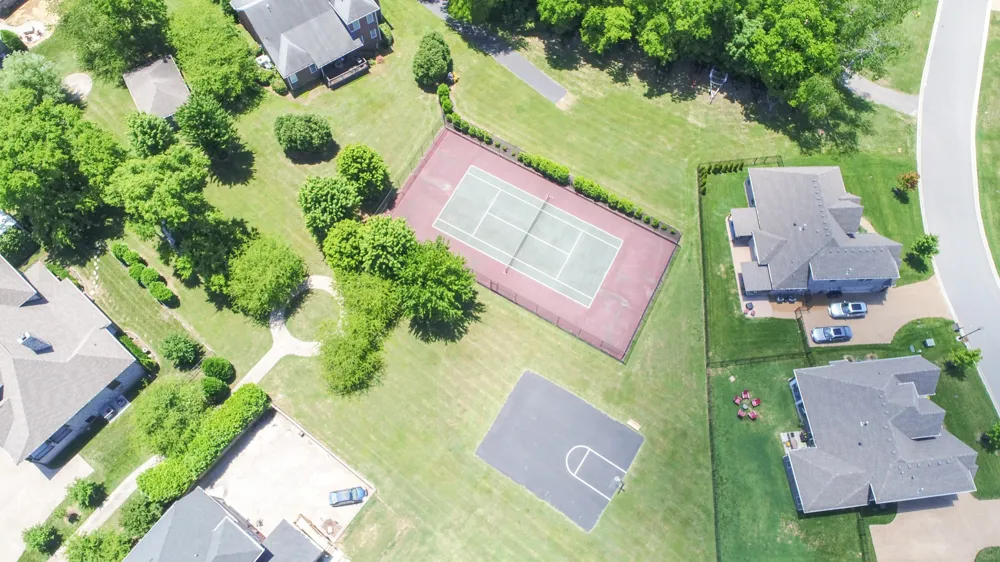 131 Lake Harbor Dr Hendersonville, TN 37075