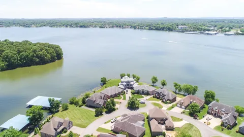 131 Lake Harbor Dr