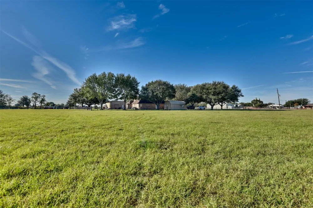 16010 Warren Ranch Road Hockley, TX 77447