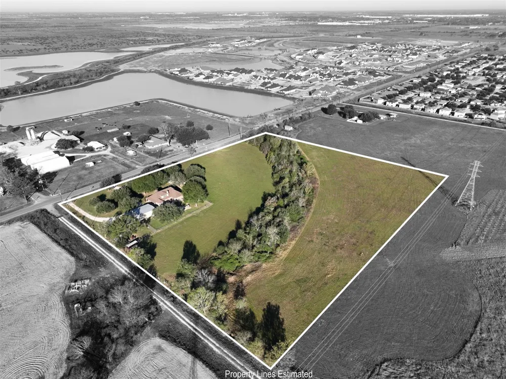 16010 Warren Ranch Road Hockley, TX 77447