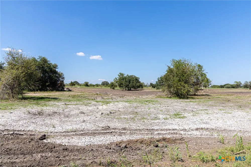 234 CR 430 #Tract 6 Hallettsville, TX 77964