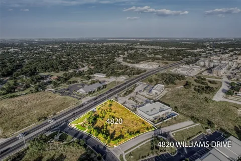 4820 Williams Drive