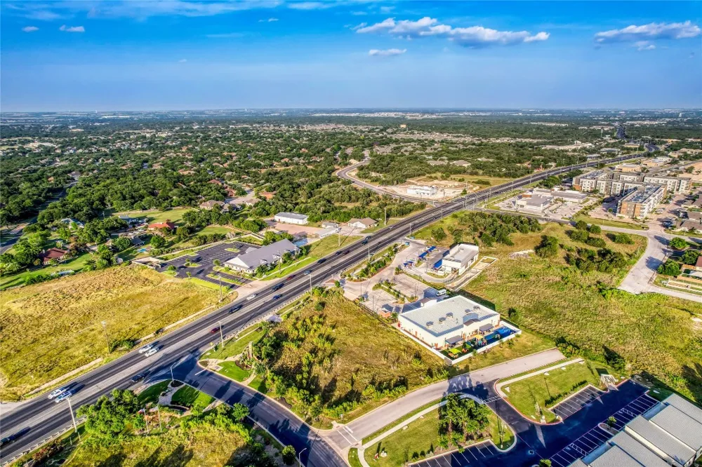 4820 Williams Drive Georgetown, TX 78633