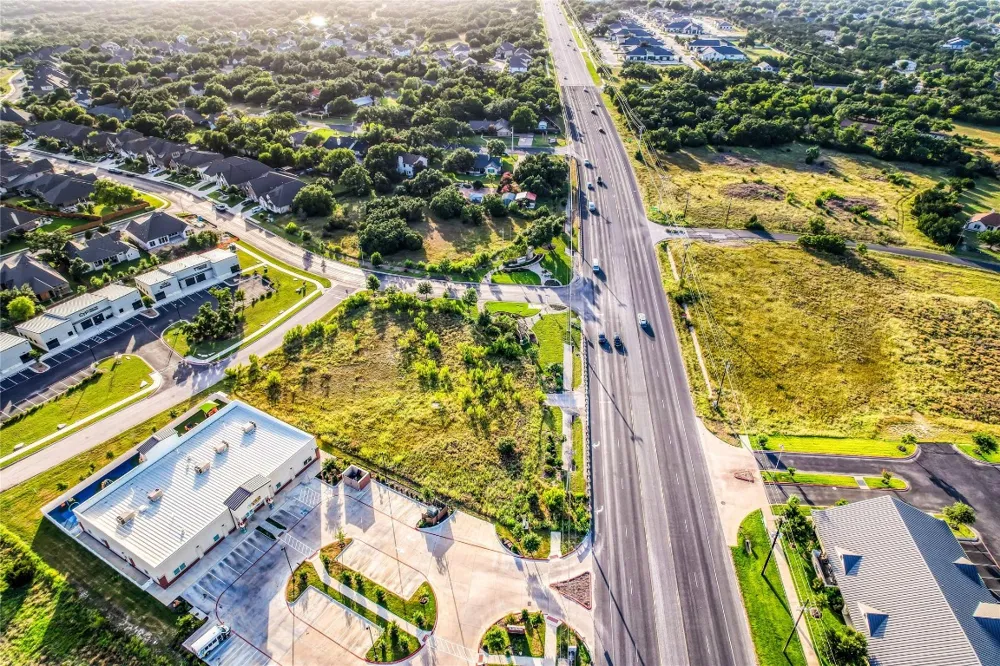 4820 Williams Drive Georgetown, TX 78633