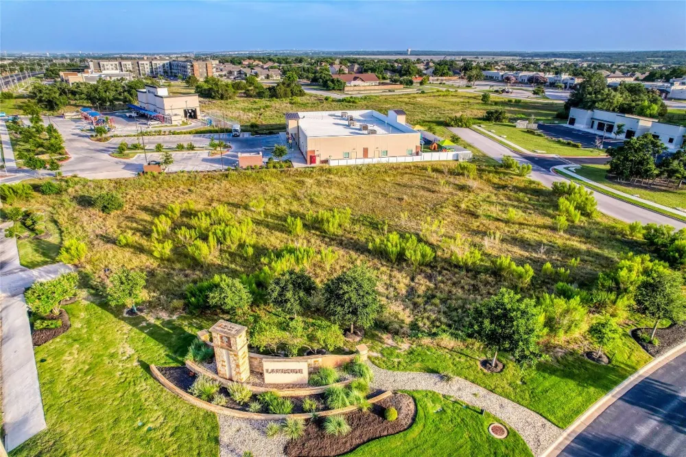 4820 Williams Drive Georgetown, TX 78633