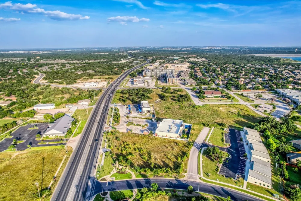 4820 Williams Drive Georgetown, TX 78633