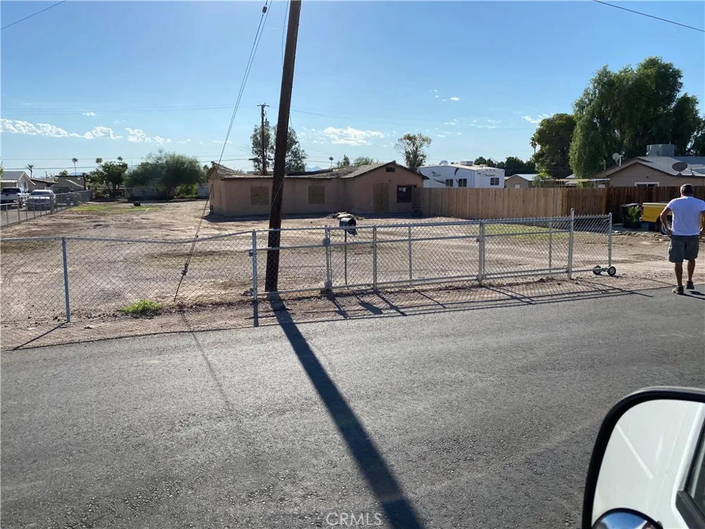 256 Acacia Blythe, CA 92225