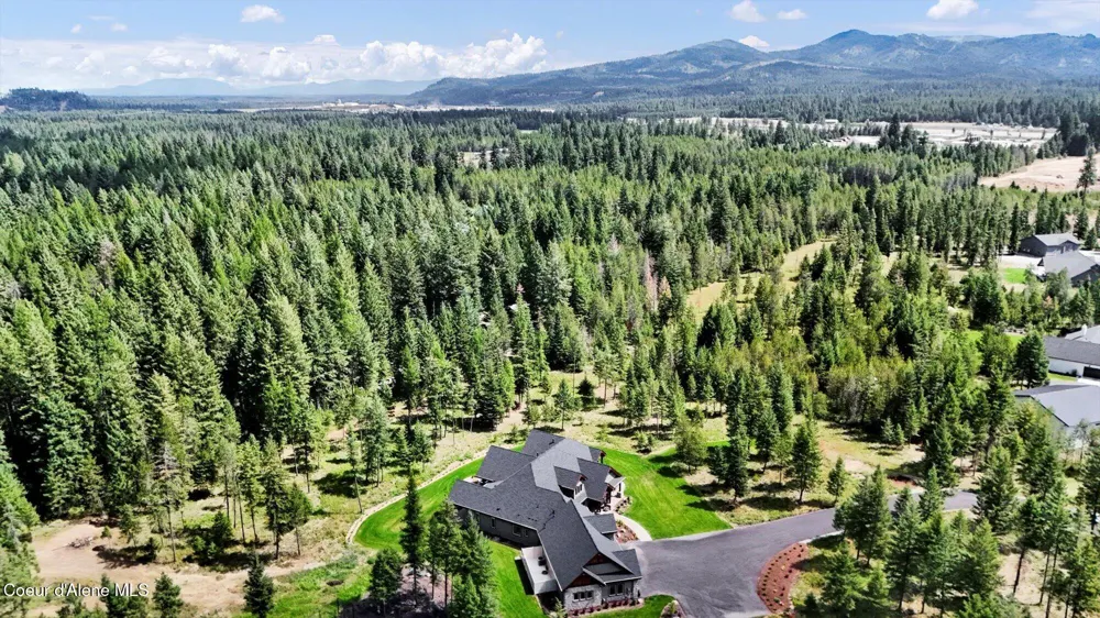 1237 E Amulet Circle Rathdrum, ID 83858
