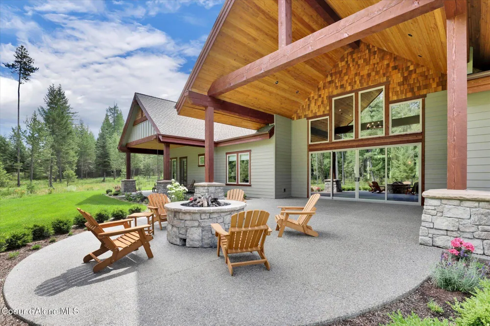 1237 E Amulet Circle Rathdrum, ID 83858