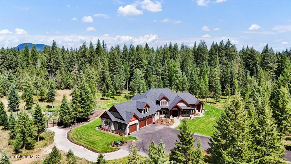 1237 E Amulet Circle Rathdrum, ID 83858