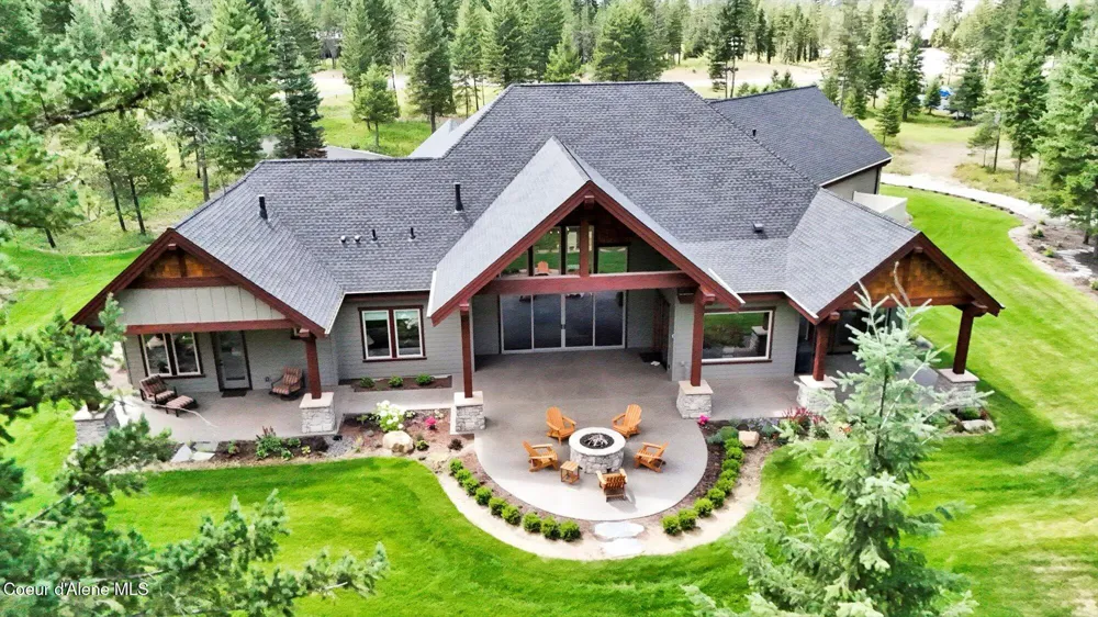 1237 E Amulet Circle Rathdrum, ID 83858