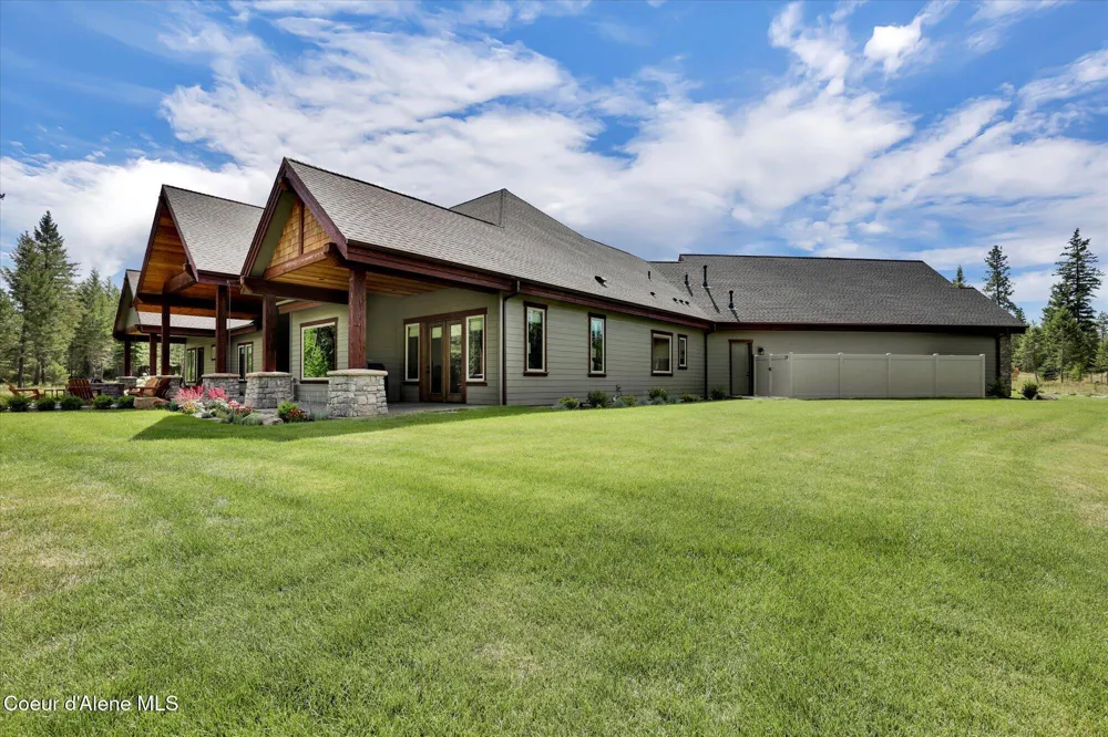 1237 E Amulet Circle Rathdrum, ID 83858
