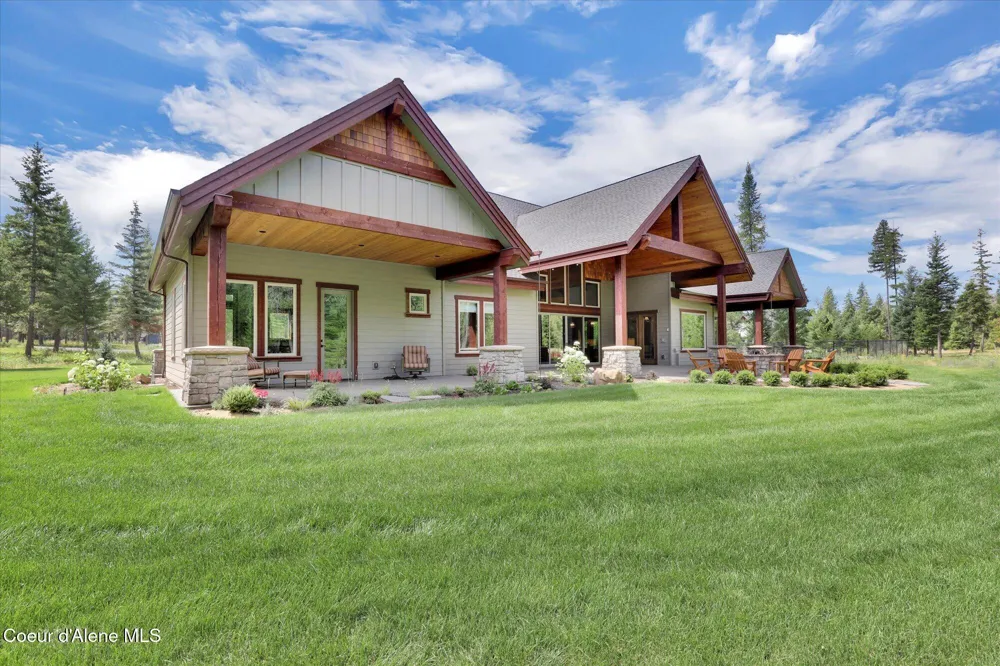 1237 E Amulet Circle Rathdrum, ID 83858