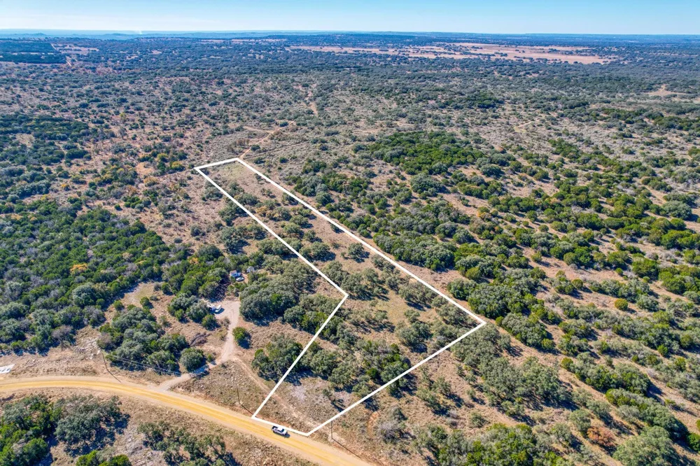 415 Longview Lane San Saba, TX 76877