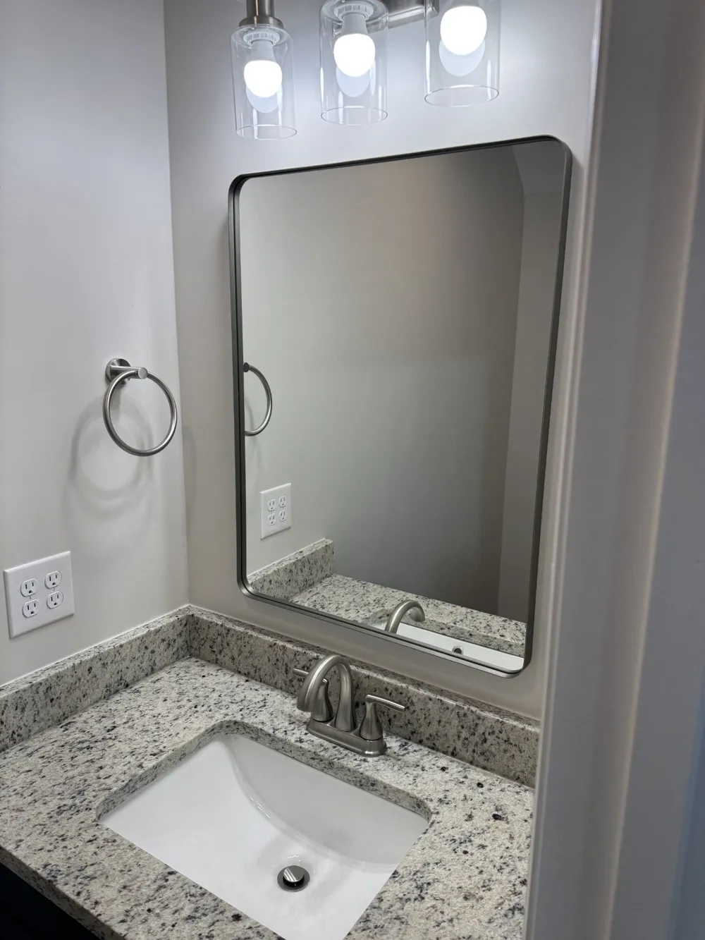 95 E Wyly St #A, B, C, & D Waverly, TN 37185