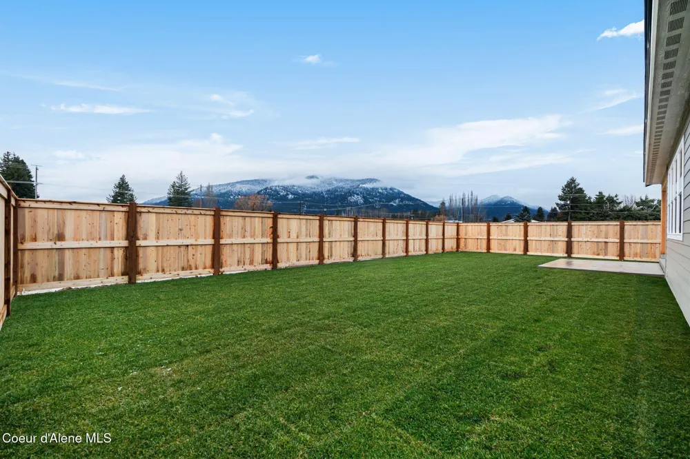 2099 S Aspen Way Sandpoint, ID 83864