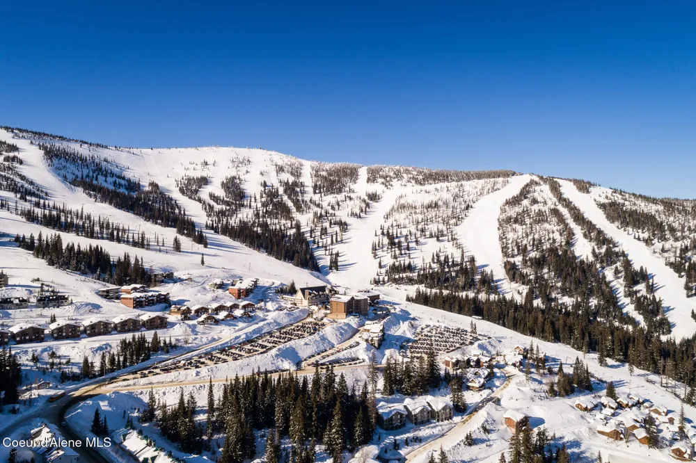 2099 S Aspen Way Sandpoint, ID 83864