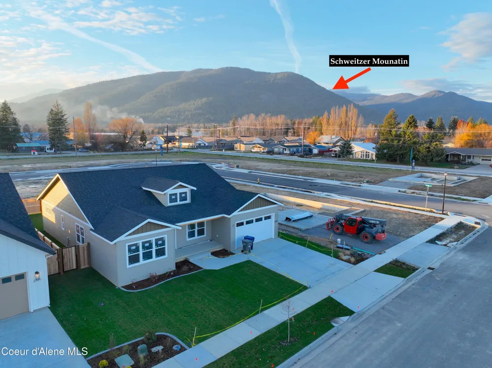 2099 S Aspen Way Sandpoint, ID 83864