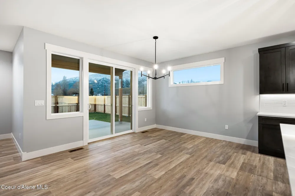 2099 S Aspen Way Sandpoint, ID 83864