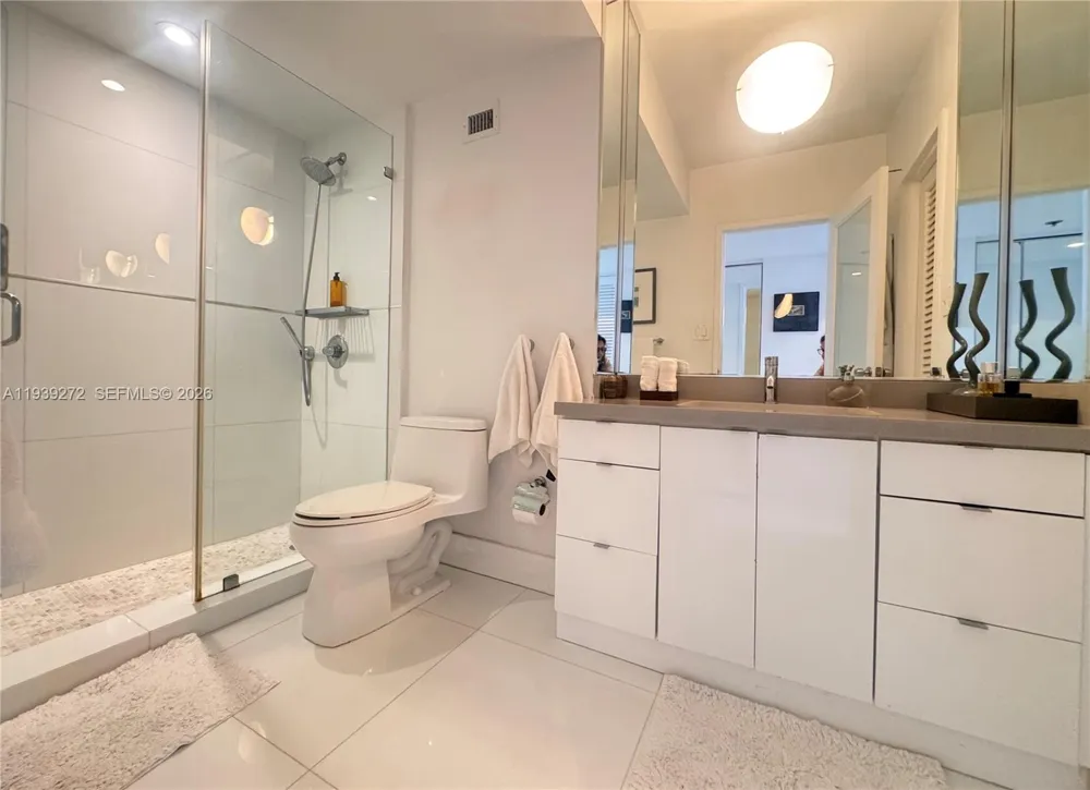 100 Lincoln Rd #1230 Miami Beach, FL 33139