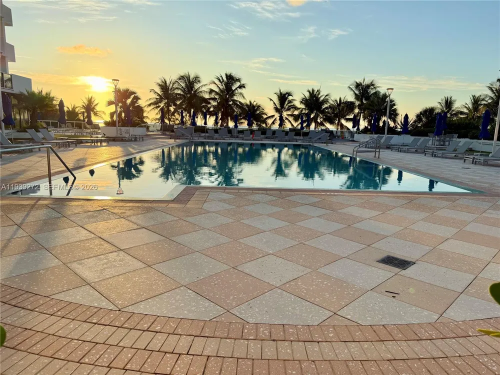 100 Lincoln Rd #1230 Miami Beach, FL 33139