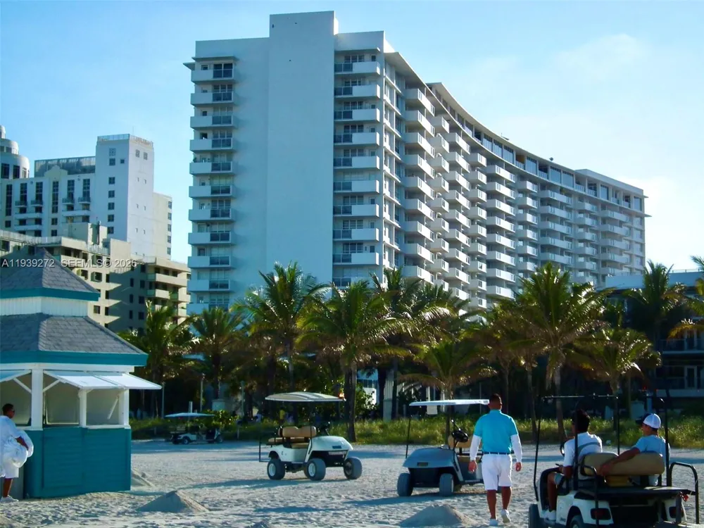 100 Lincoln Rd #1230 Miami Beach, FL 33139