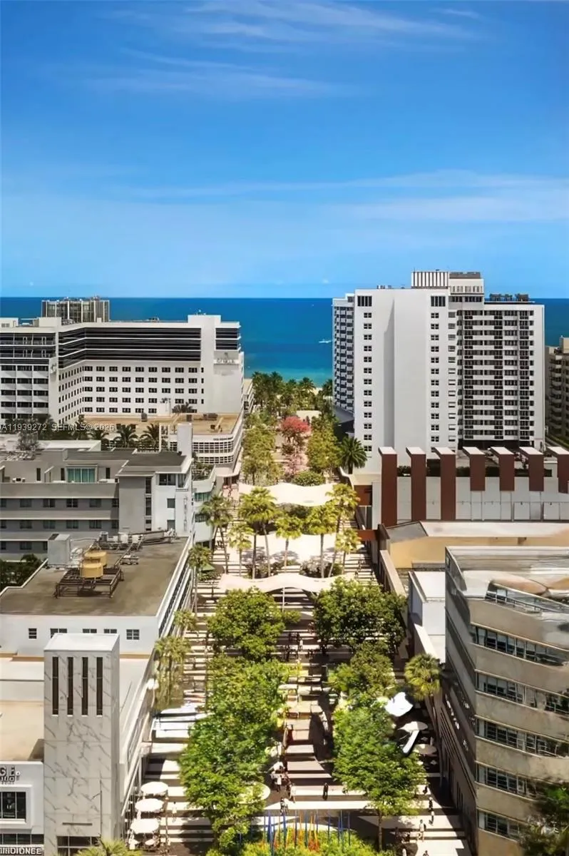 100 Lincoln Rd #1230 Miami Beach, FL 33139